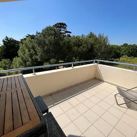 Plage Et Gare Tgv A Pieds - T2 De Standing La Baule